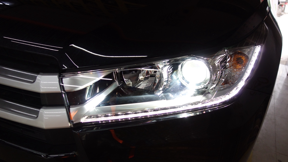 丰田汉兰达灯光改装升级，汉兰达改灯，双光透镜氙气灯、车灯改装-8