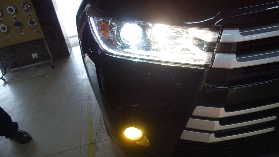 丰田汉兰达灯光改装升级，汉兰达改灯，双光透镜氙气灯、车灯改装-12