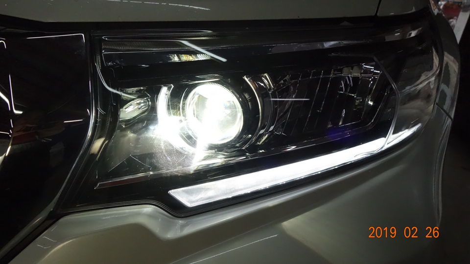 丰田新款普拉多车灯不亮改装双光透镜氙气灯-5